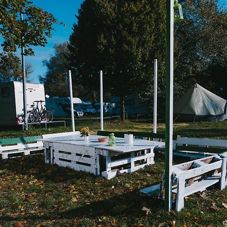 מלון Munich Oktoberfest Glamping מראה חיצוני תמונה