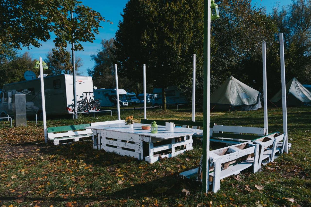 מלון Munich Oktoberfest Glamping מראה חיצוני תמונה