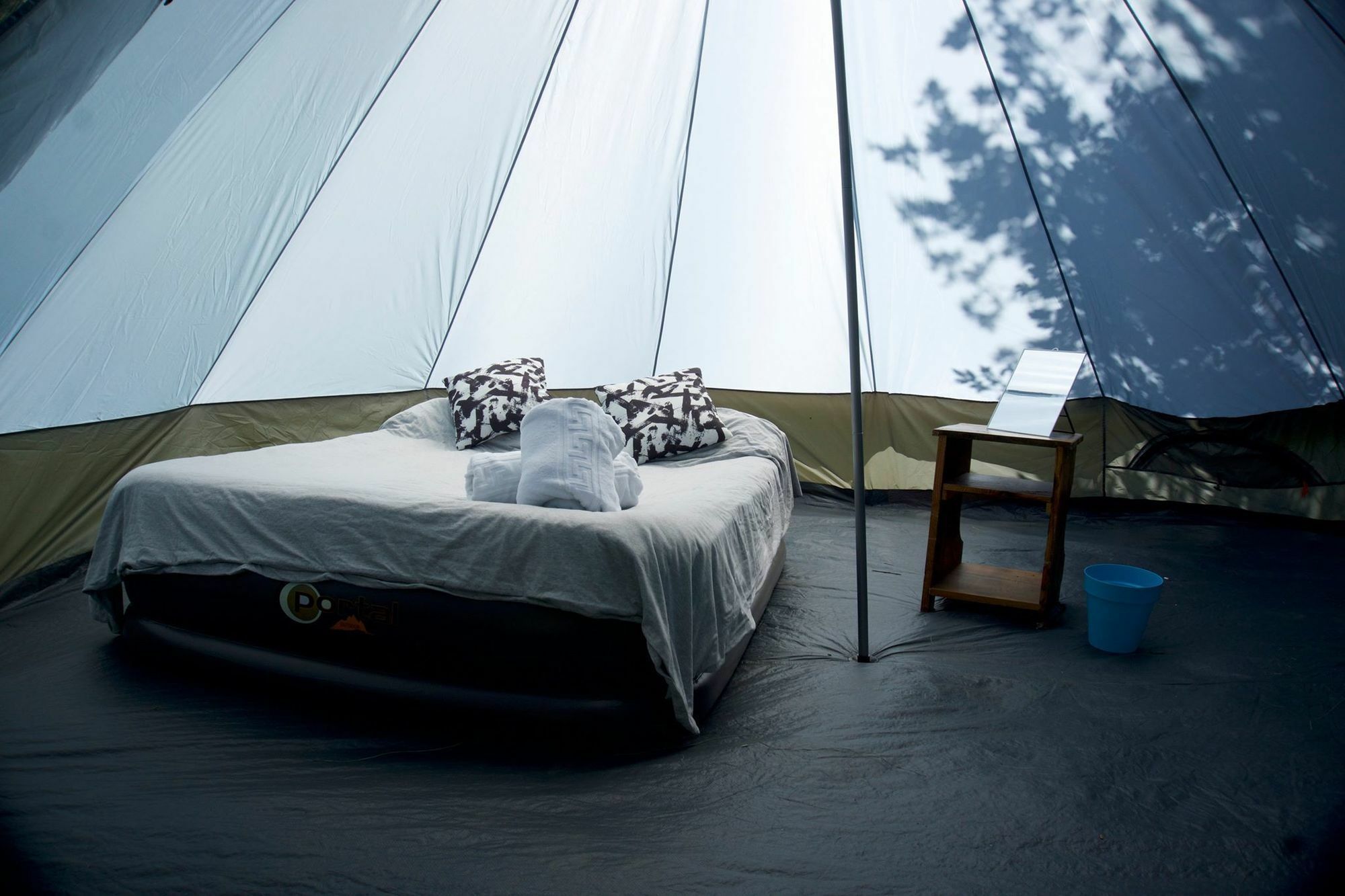 מלון Munich Oktoberfest Glamping מראה חיצוני תמונה